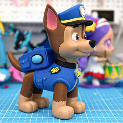 Figura de Chase de PAW Patrol impresa en 3D por BlackForge, foto 3