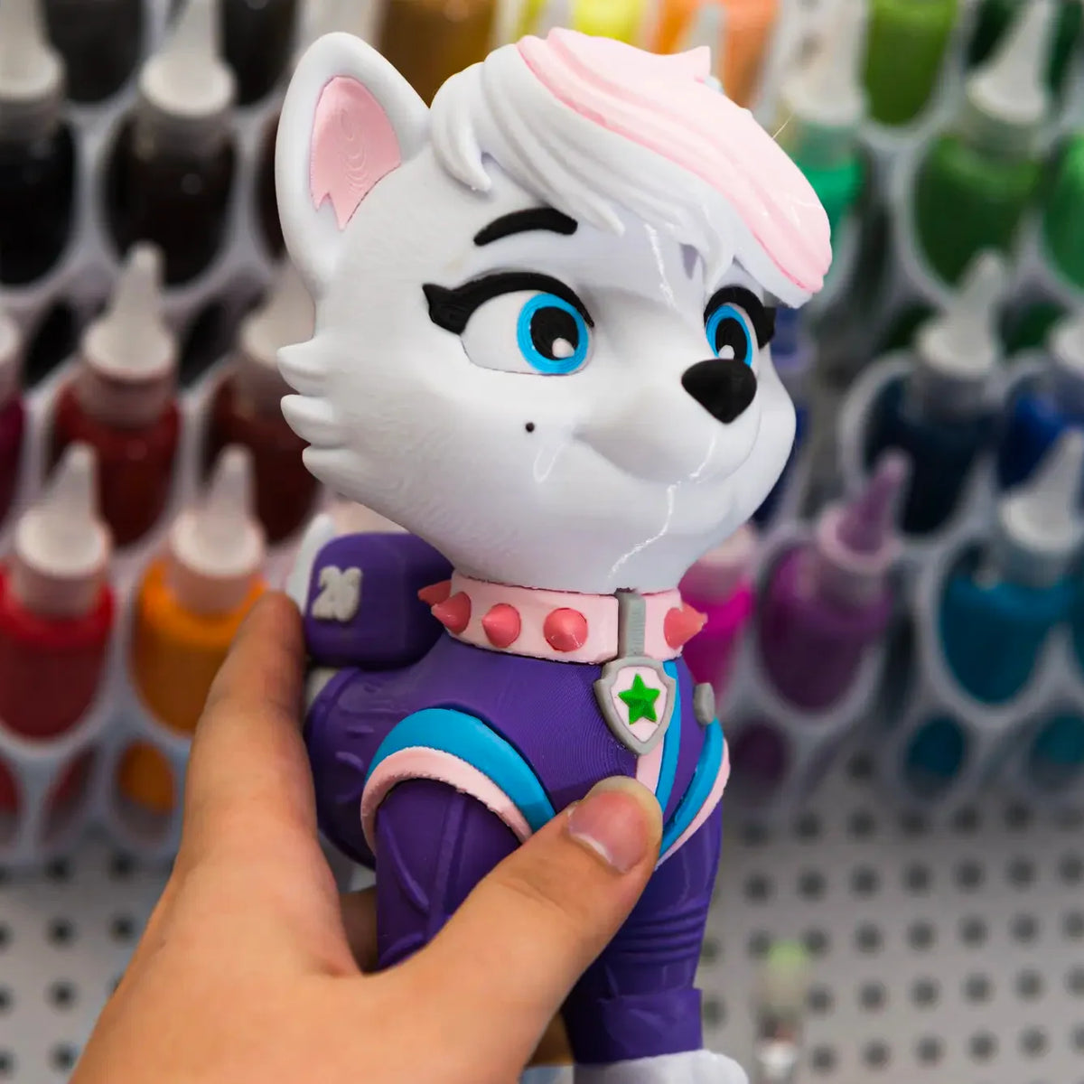 Figura de Roxi de PAW Patrol impresa en 3D por BlackForge, foto 3